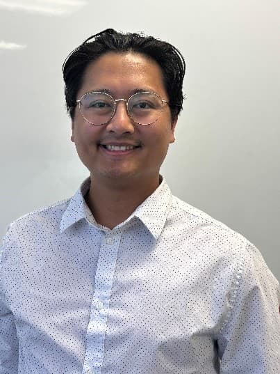Headshot of Giovanni Villegas, DO, Board-Certified Psychiatrist